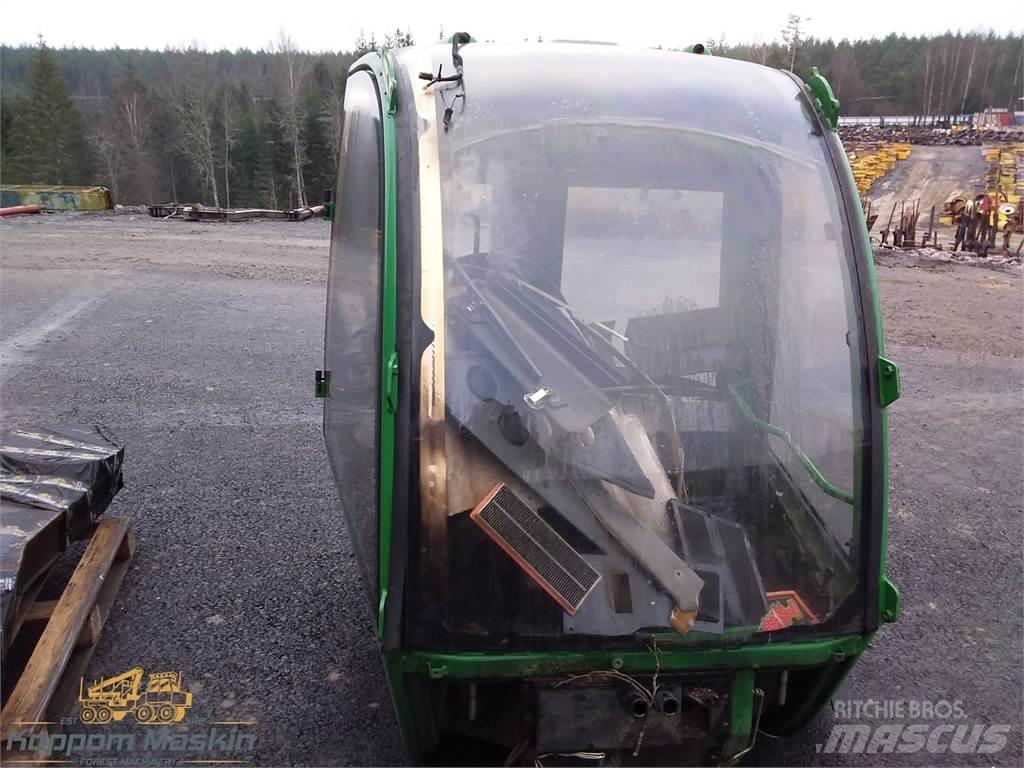 John Deere 1910e Cabine e interni