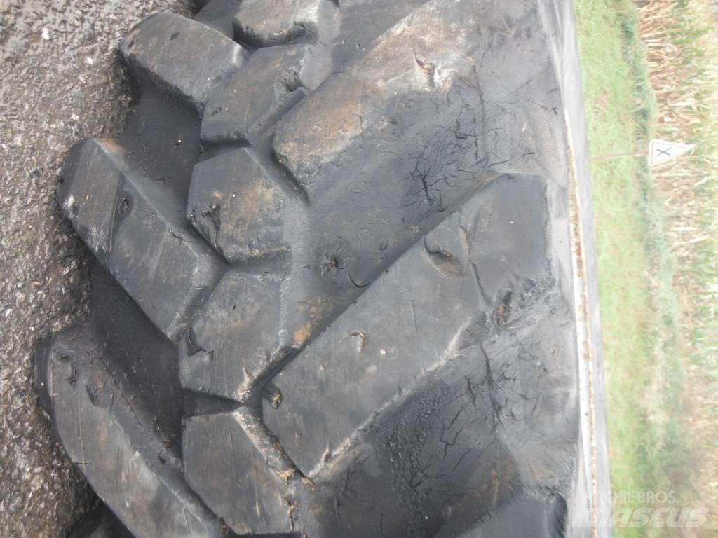 Michelin 15R22.5 Pneumatici, ruote e cerchioni