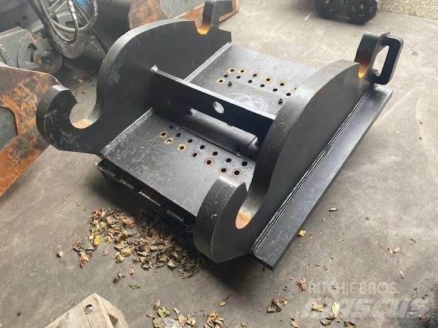 CAT CW70 kopplaat Pinze