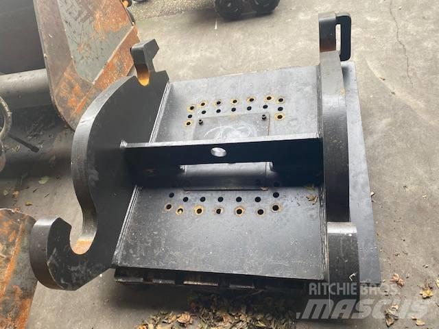CAT CW70 kopplaat Pinze