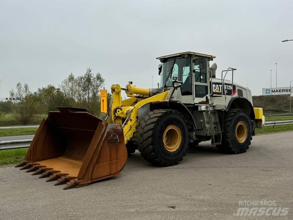 CAT 972M XE Pale gommate