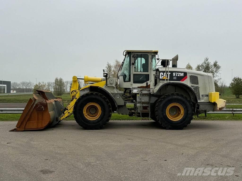 CAT 972M XE Pale gommate