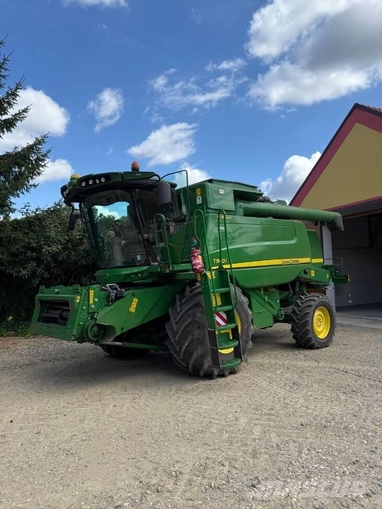 John Deere T 560 i Mietitrebbiatrici
