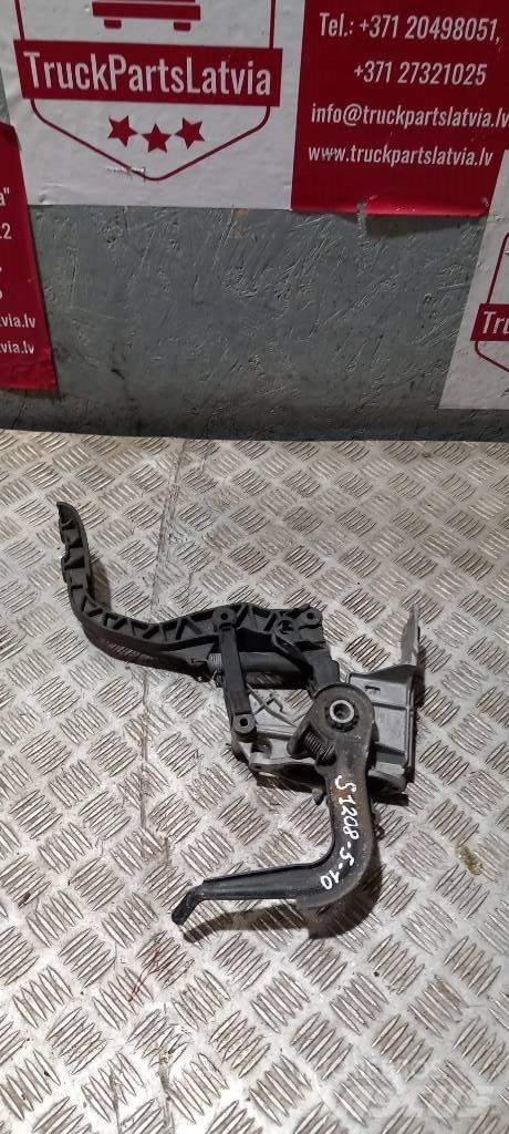 Scania S 94   1364173 Cabine e interni