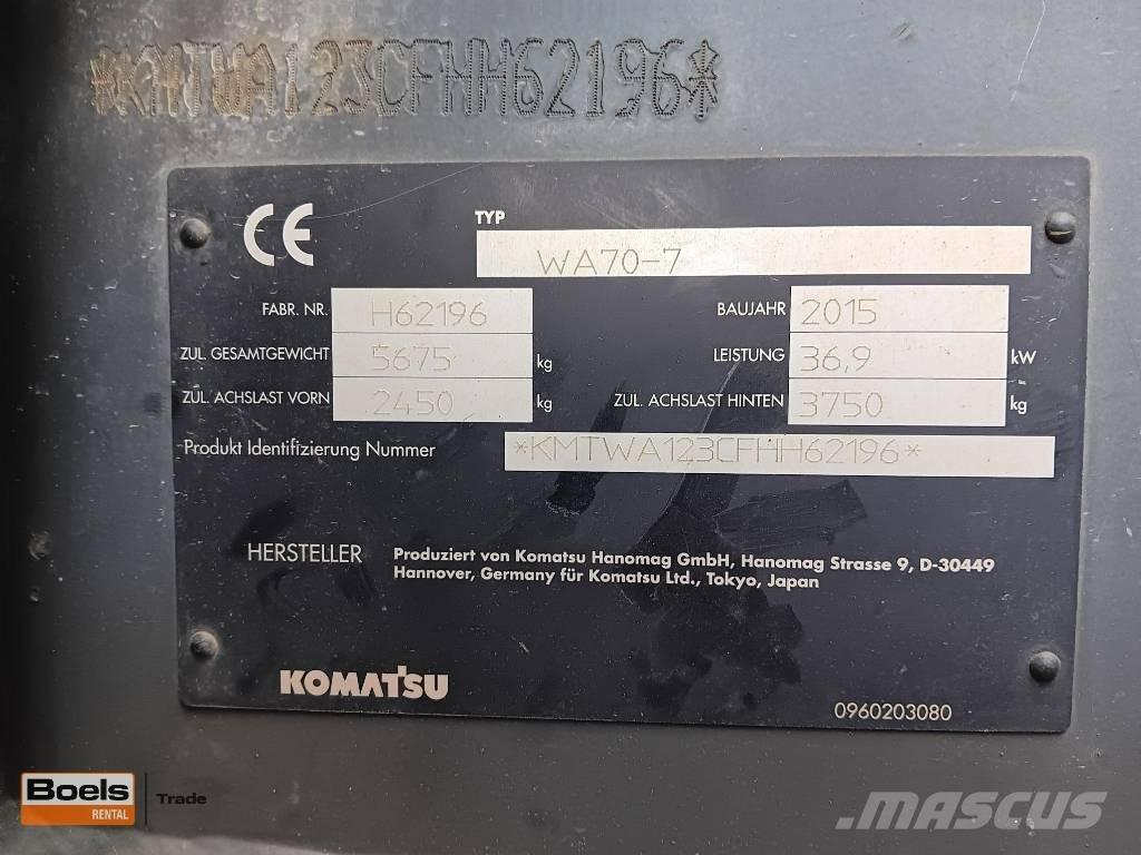 Komatsu WA 70-7 Pale gommate