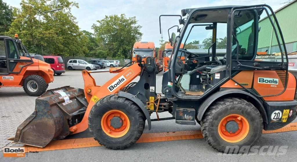 Komatsu WA 70-7 Pale gommate