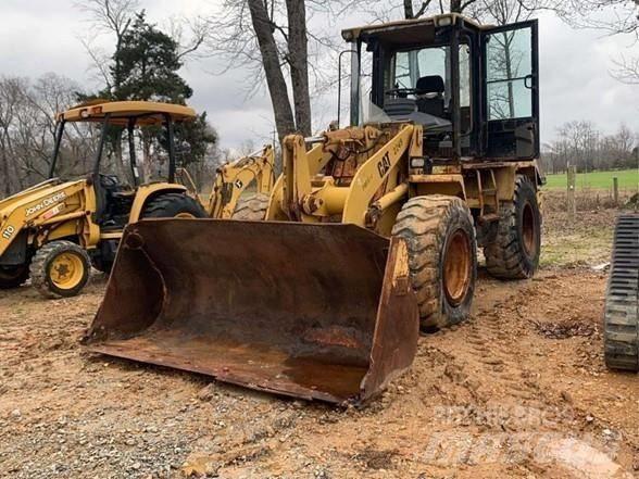 CAT 914 G Pale gommate