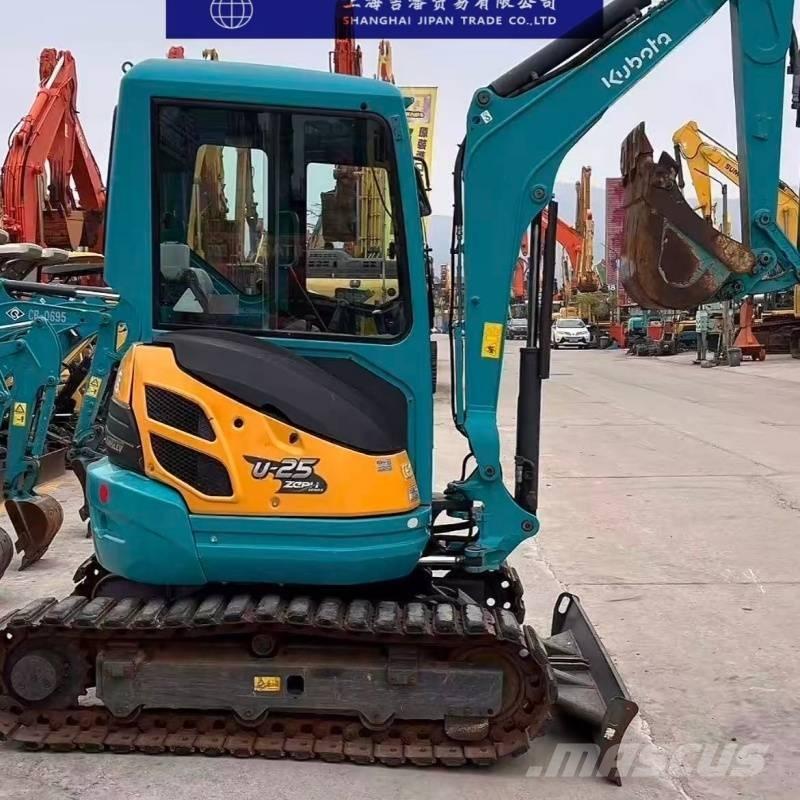 Kubota U 25 Miniescavatori