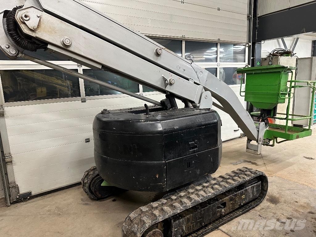 Hitachi HX 64 B Piattaforme a braccio telescopico