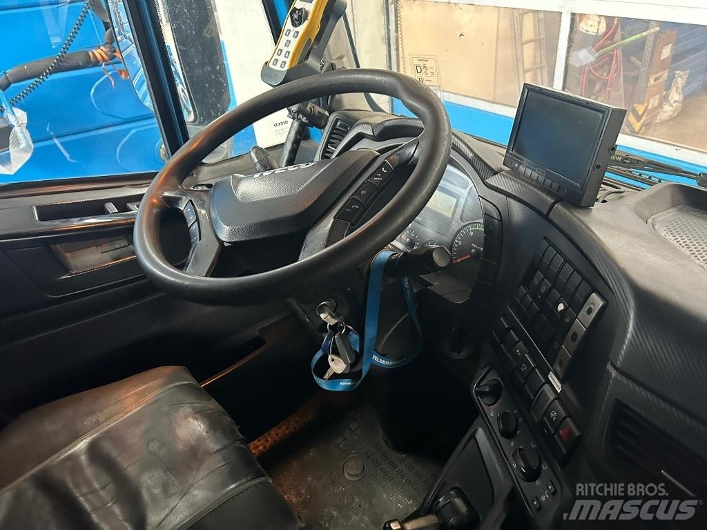 Iveco Trakker 450 Camion con cassone scarrabile