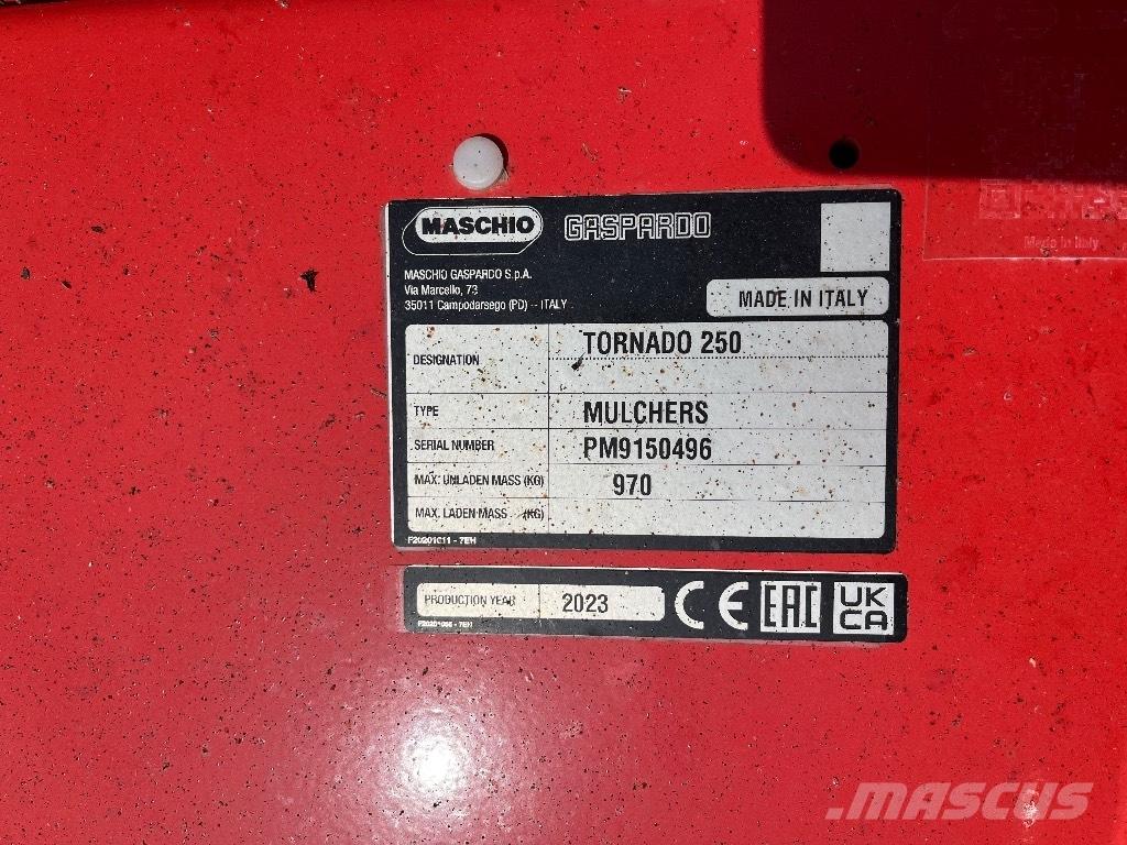 Maschio Tornado 280 Falciatrici/cimatrici per pascoli
