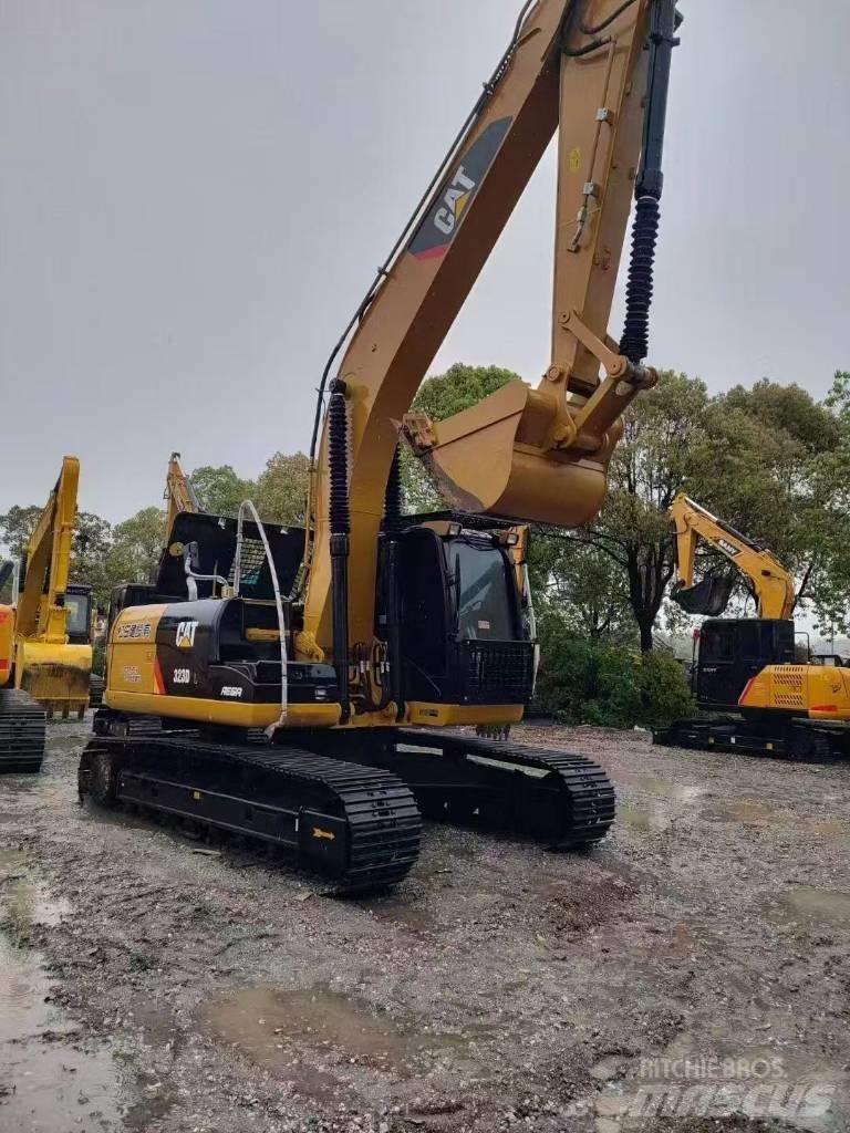 CAT 323D2 Escavatori cingolati