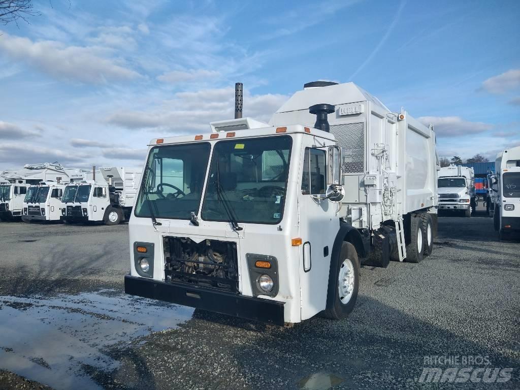 Mack LEU613 Camion dei rifiuti