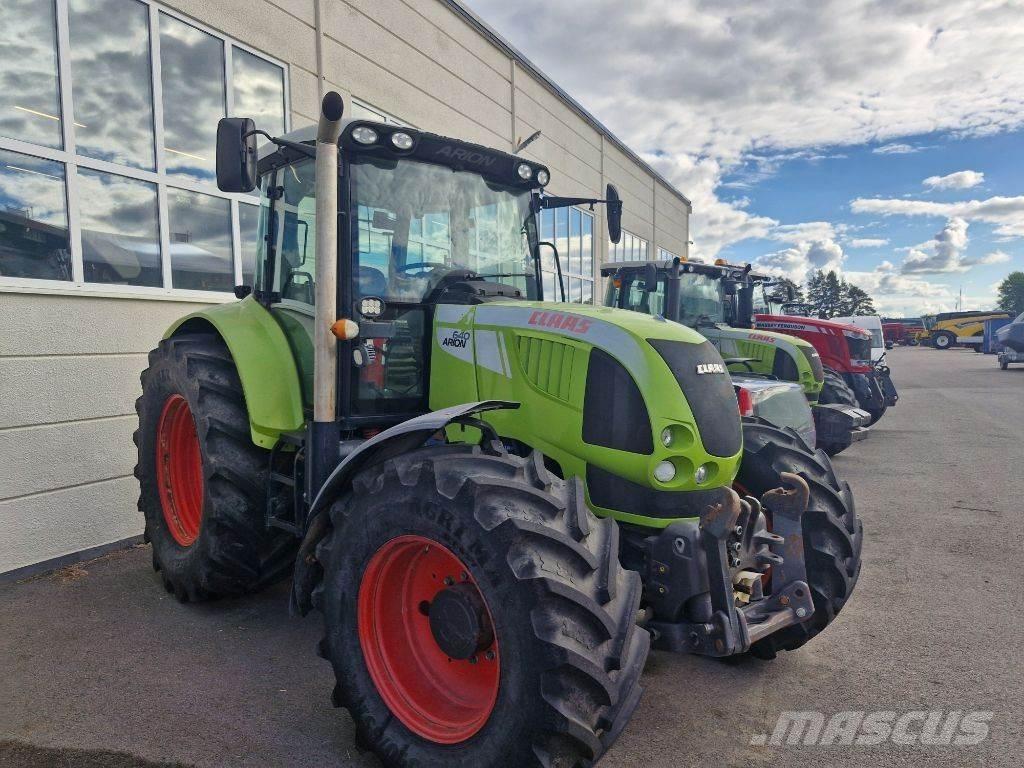 CLAAS Arion 640 Trattori