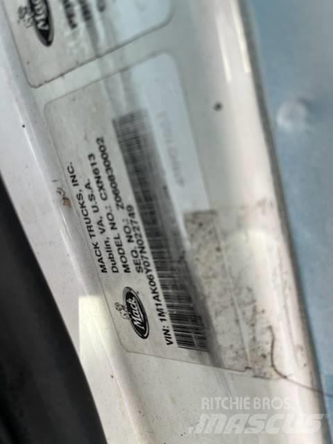 Mack CXN613 Motrici e Trattori Stradali