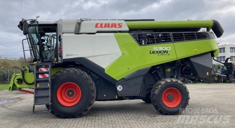 CLAAS LEXION 5300 Mietitrebbiatrici