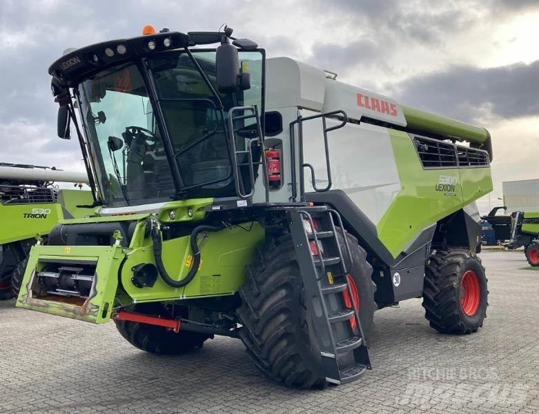 CLAAS LEXION 5300 Mietitrebbiatrici