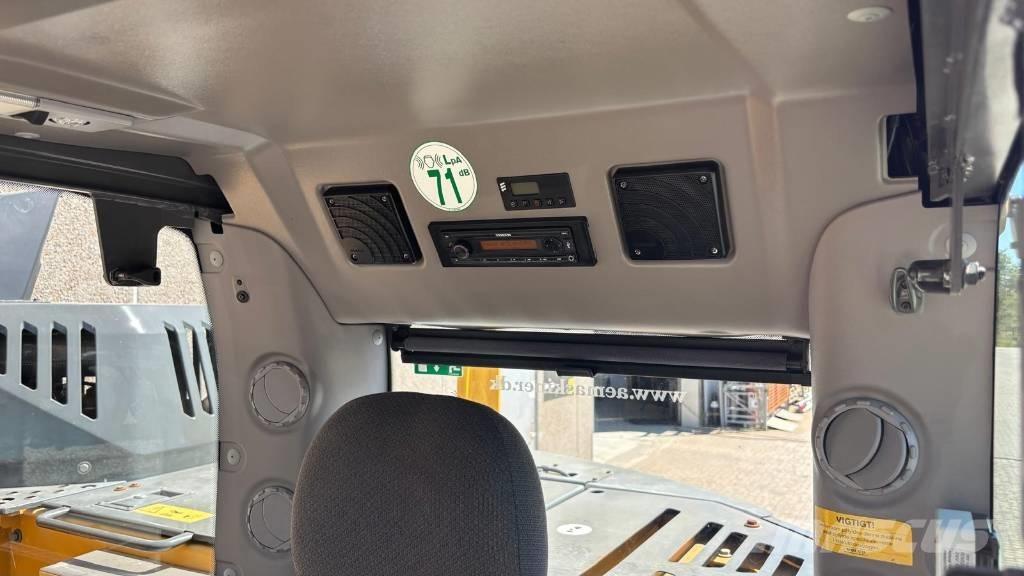 Volvo ECR 235 EL Escavatori cingolati
