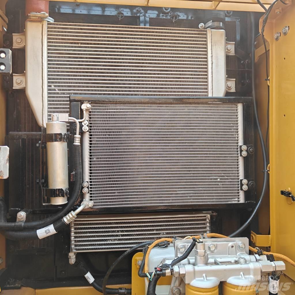 CAT 320D2L Escavatori cingolati