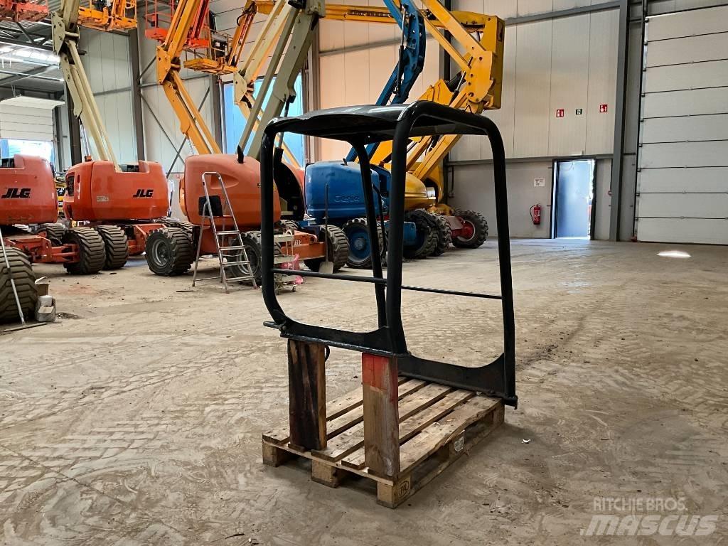Kubota U 27-4 Cabine e interni