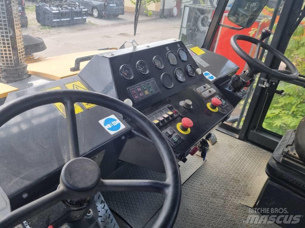 Ammann AP 240 Rulli gommati