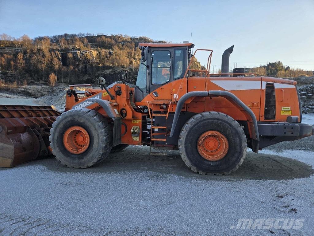 Doosan DL 450-5 Pale gommate