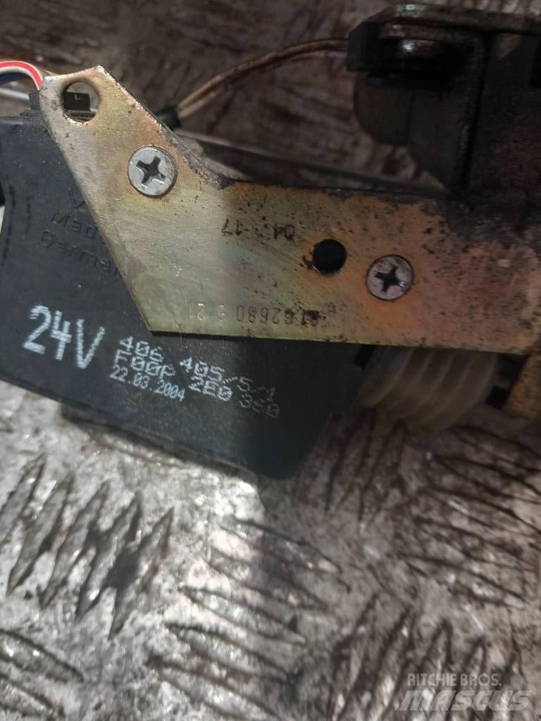 MAN TGA 81626806121 Cabine e interni