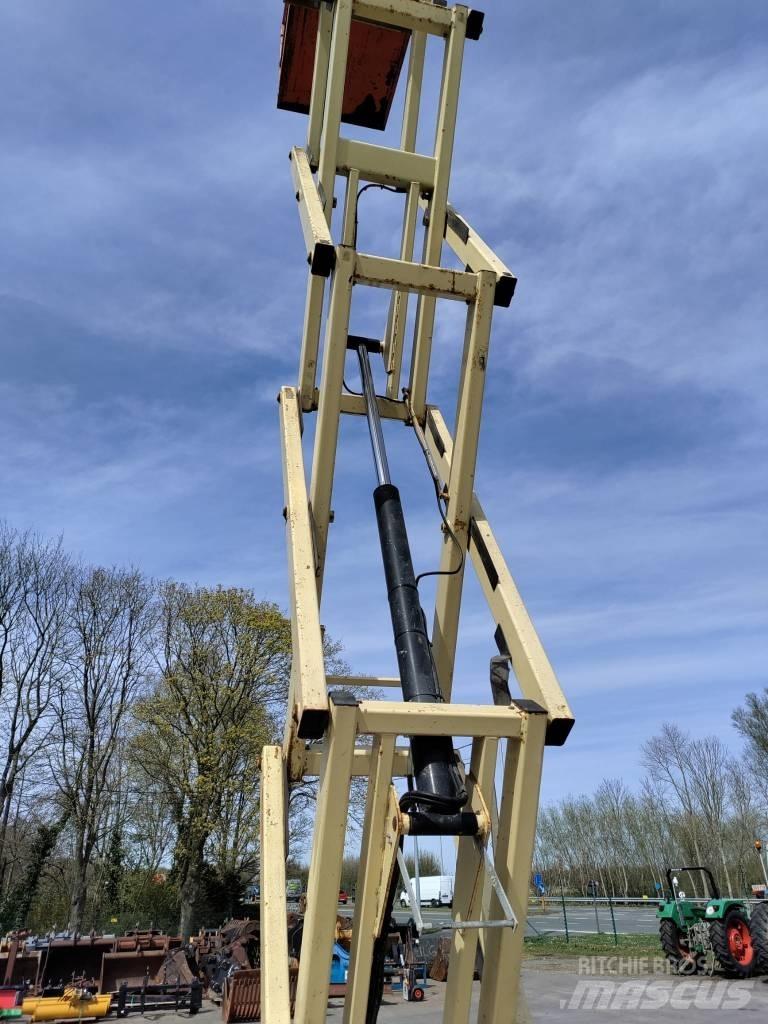 JLG 2646 E 3 Piattaforme a pantografo