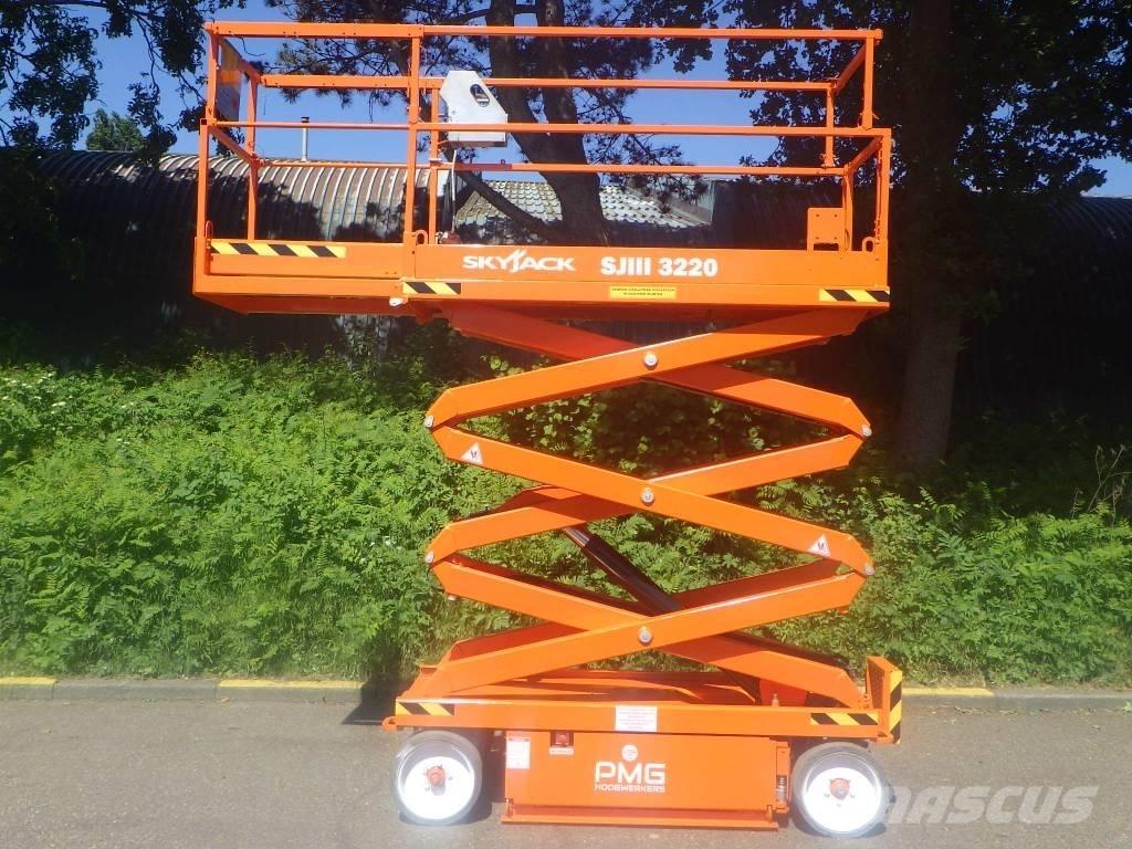 SkyJack SJ3220 Piattaforme a pantografo