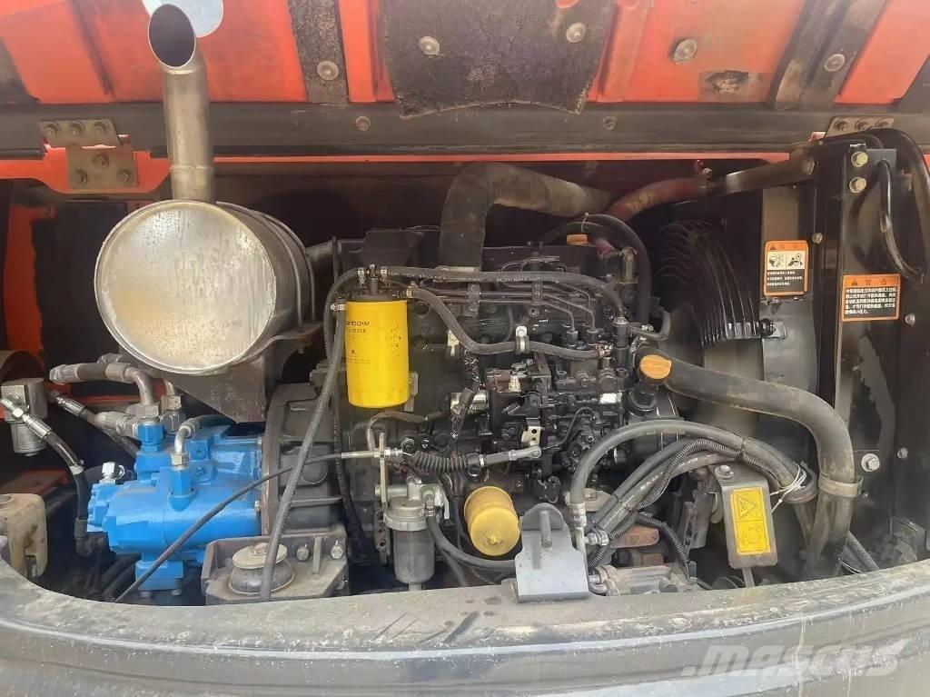 Doosan DX80 Escavatori medi 7t - 12t