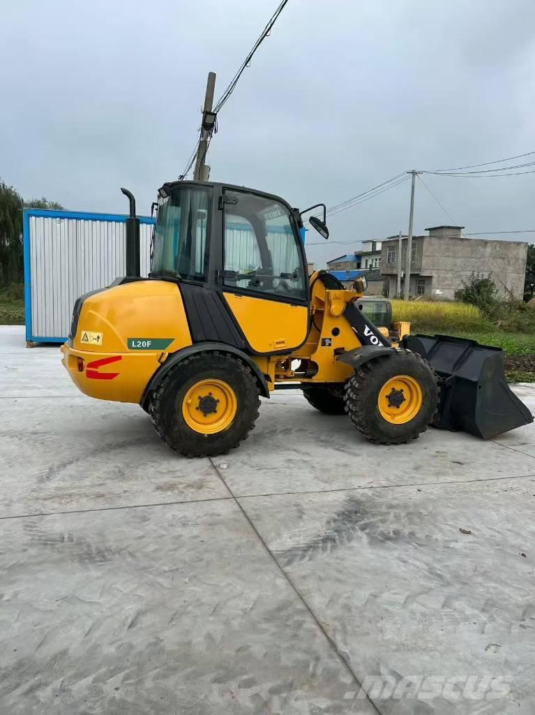 Volvo L 20 F Pale gommate