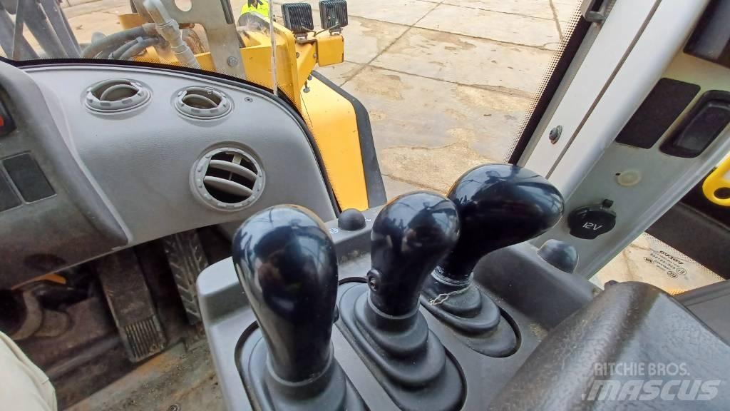 Volvo L 150 G Pale gommate