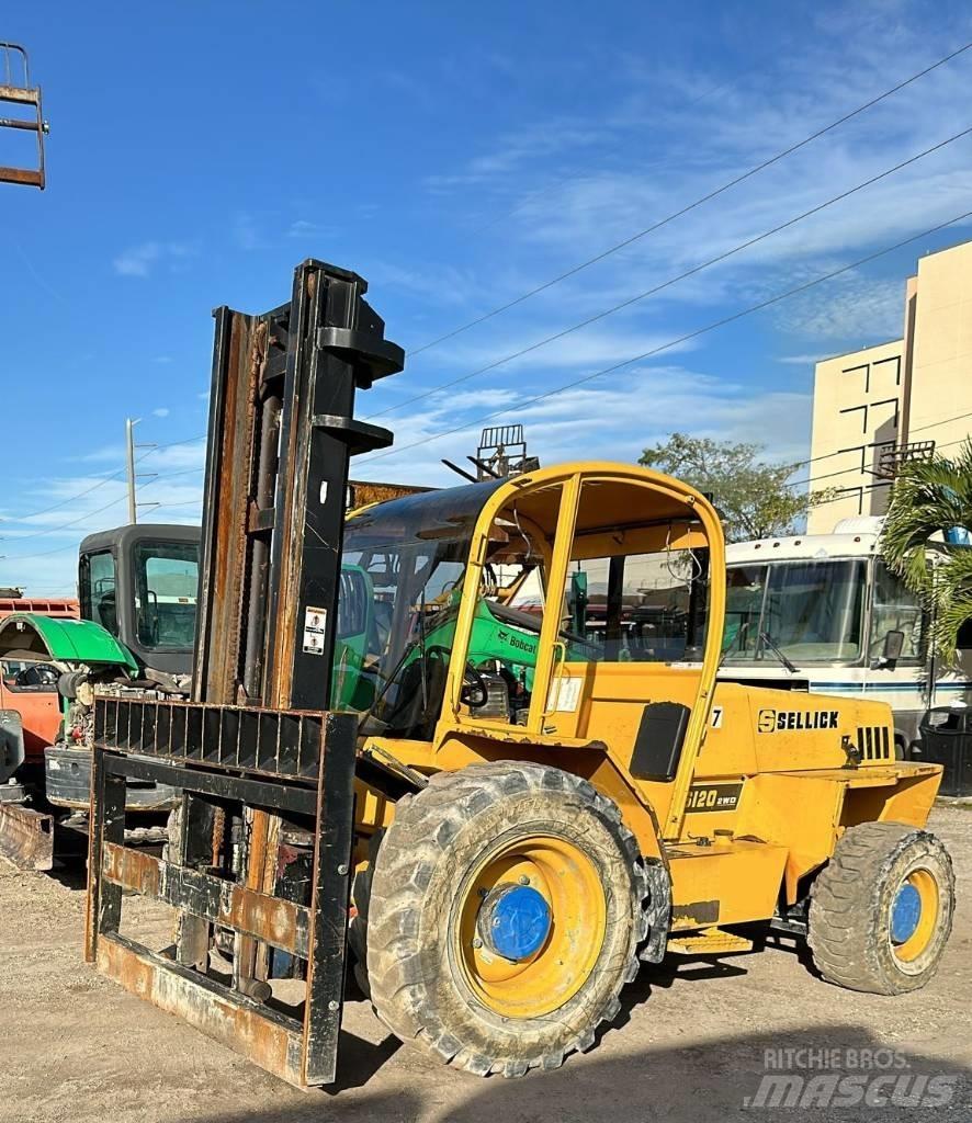JCB S120 Elevatore per esterni