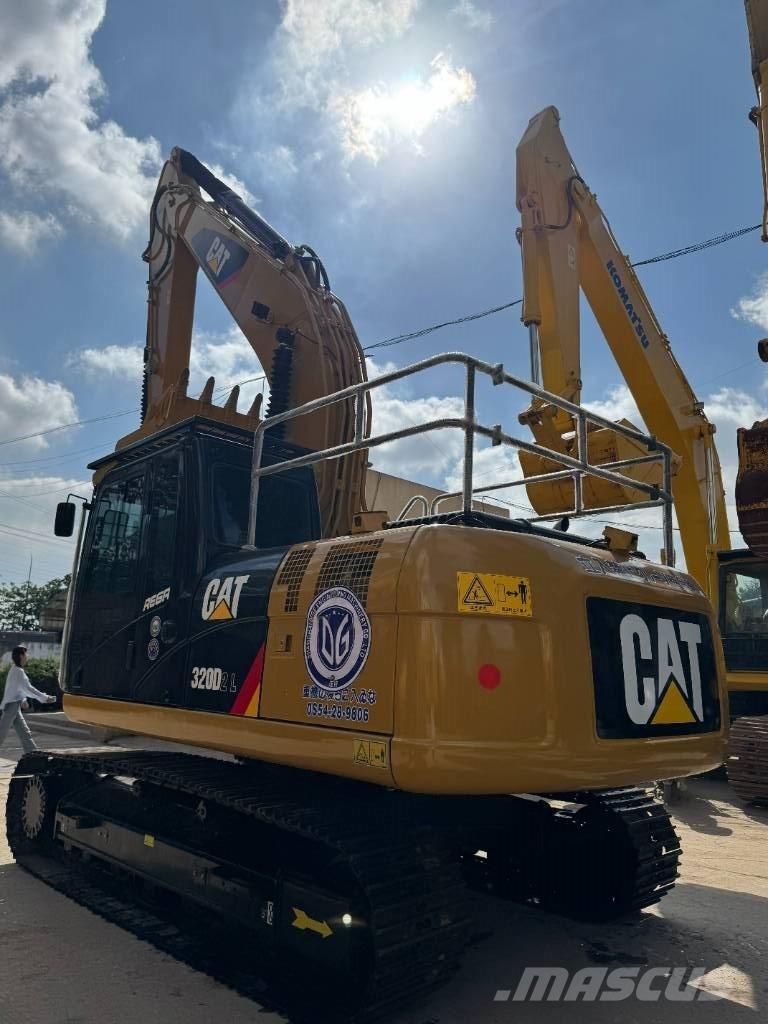 CAT CAT320D Escavatori cingolati