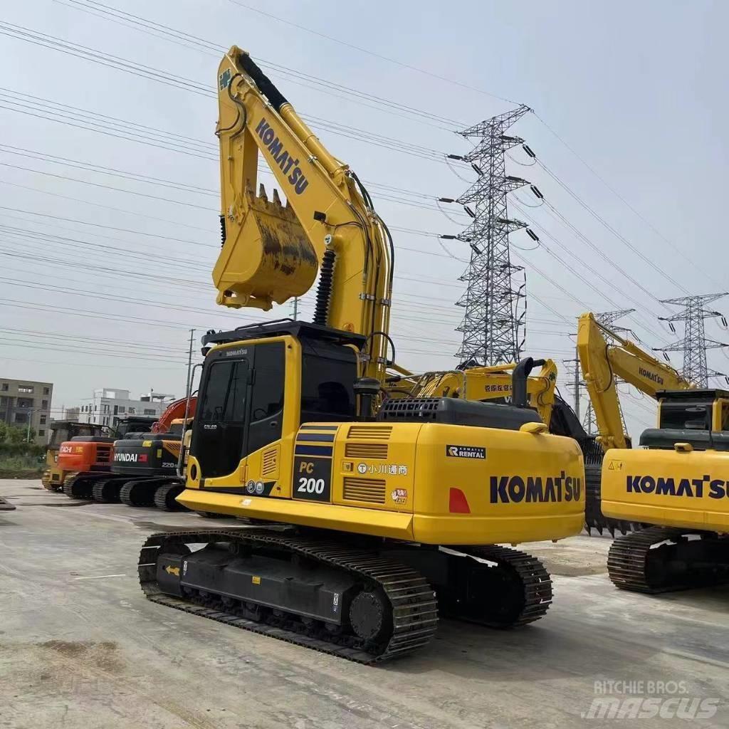 Komatsu PC200 Escavatori cingolati