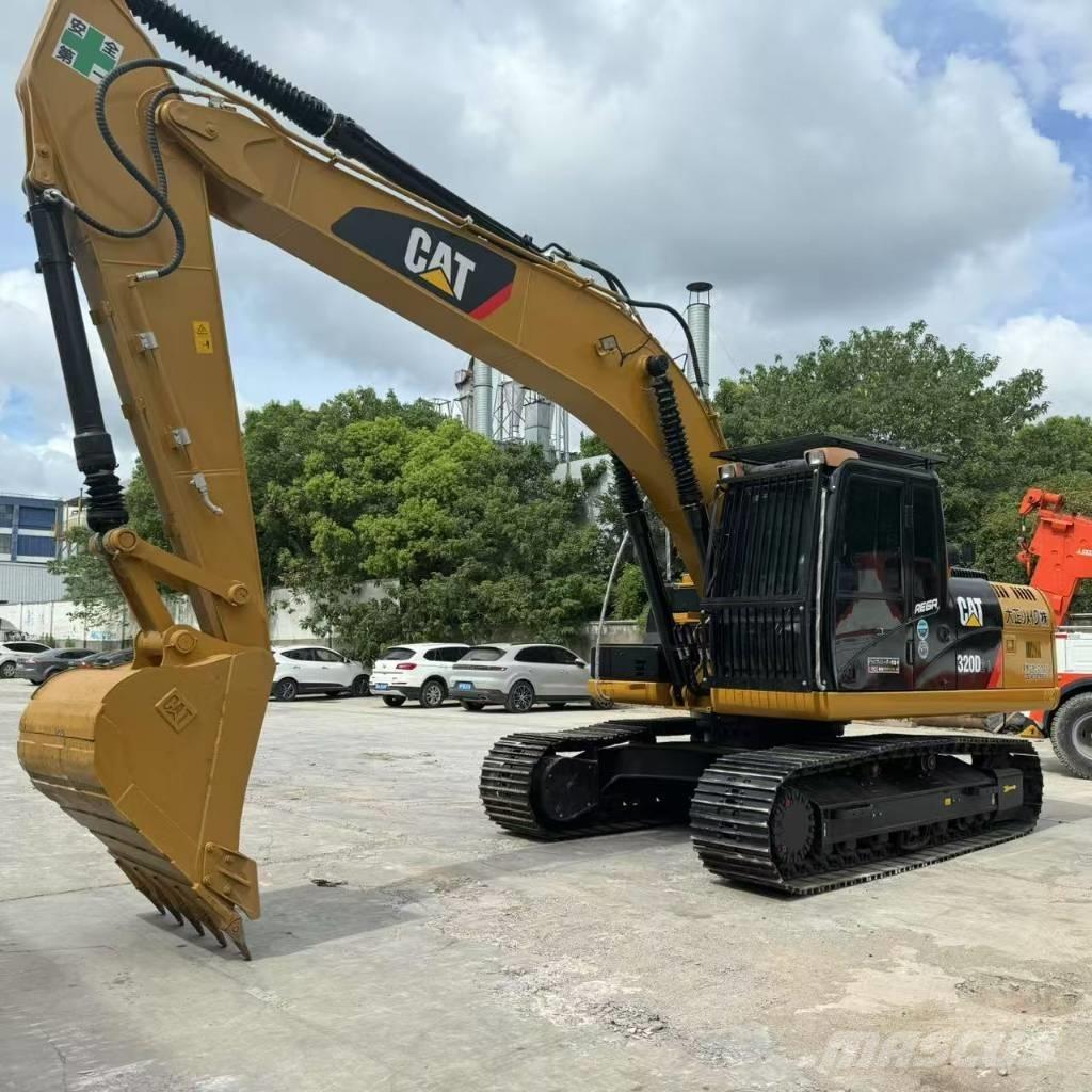 CAT 320D2 Escavatori cingolati