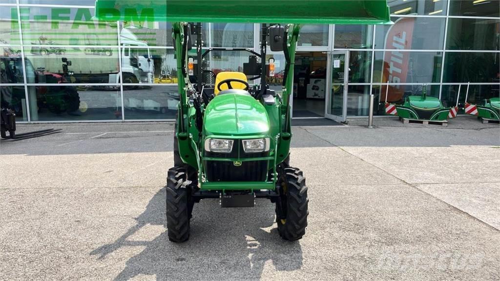 John Deere 3025E Trattori