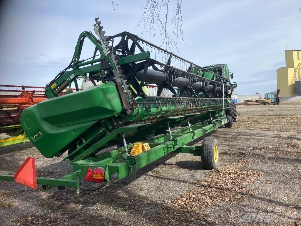 John Deere 670i Mietitrebbiatrici