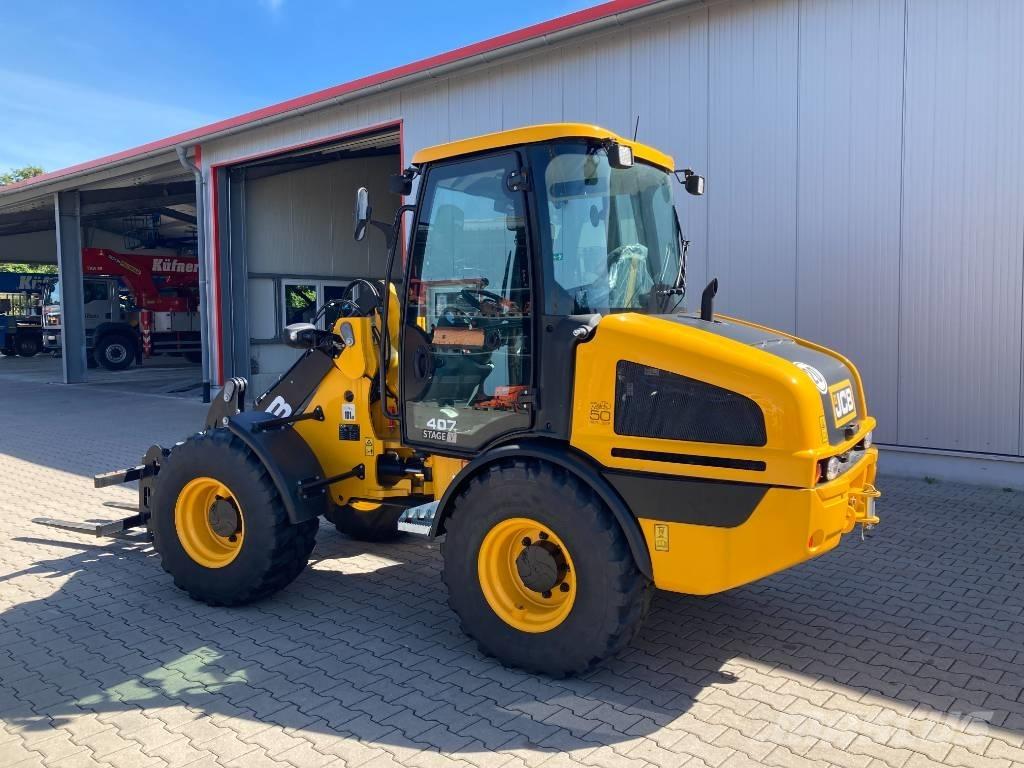 JCB 407 Pale gommate