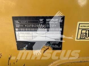 CAT 420F2 Terne