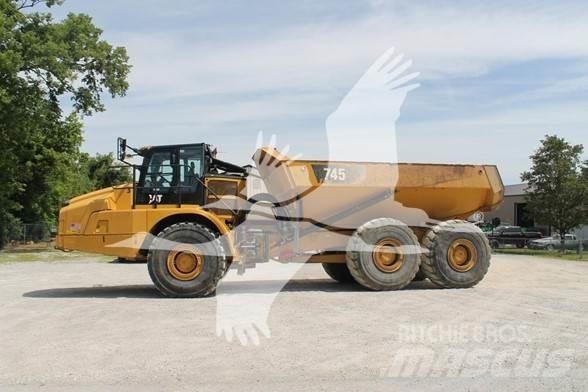 CAT 745 Dumpers articolati