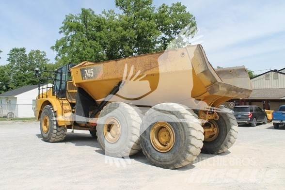 CAT 745 Dumpers articolati
