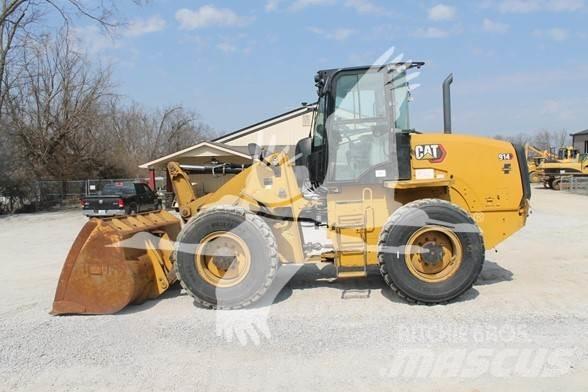 CAT 914 Pale gommate