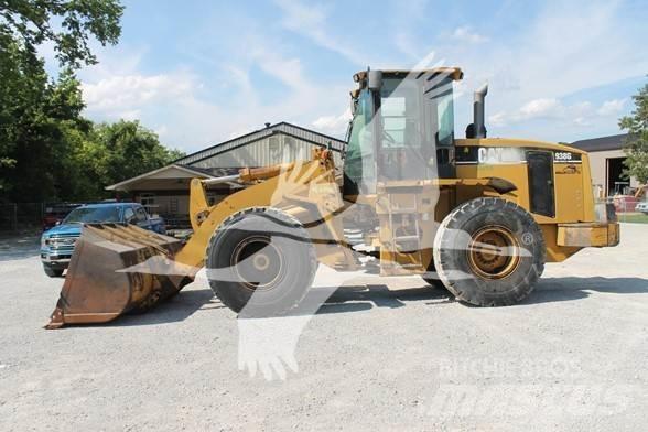 CAT 938G Pale gommate