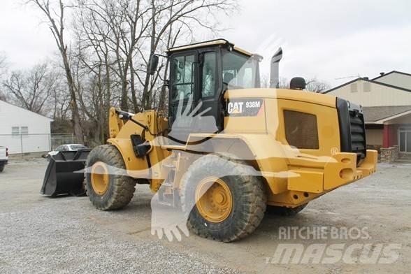 CAT 938M Pale gommate