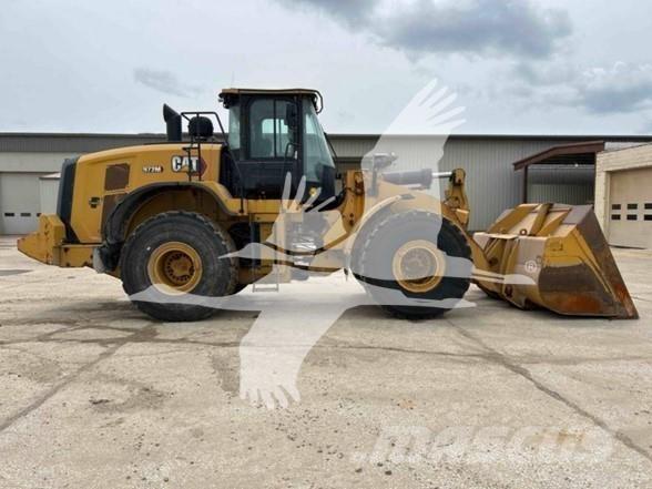 CAT 972M Pale gommate