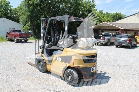 CAT GP25N Carrelli elevatori diesel