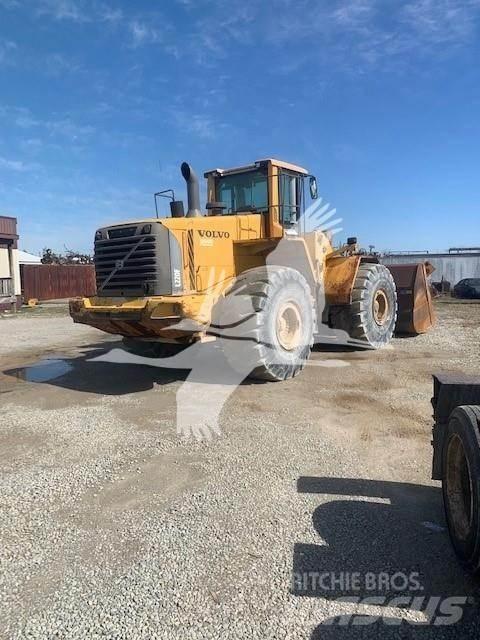 Volvo L220F Pale gommate