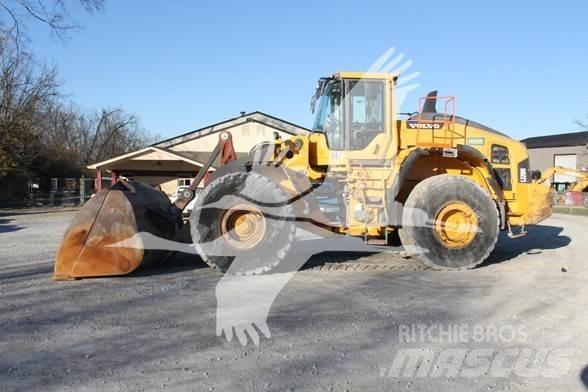 Volvo L220H Pale gommate