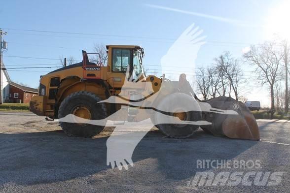 Volvo L220H Pale gommate